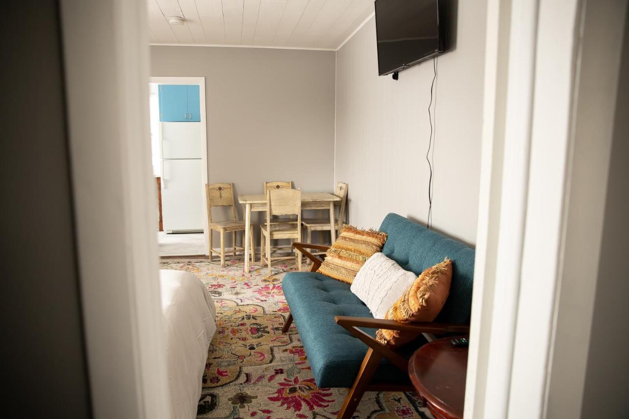 Charming French Studio Apartment Laramie Eksteriør bilde